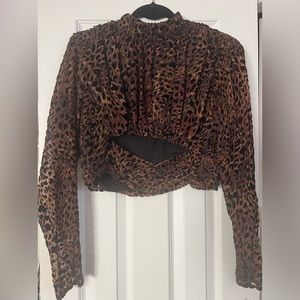 Camila Coelho long sleeve cropped leopard top